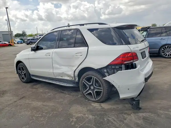 4JGDA5JB7HA853184 2017 MERCEDES-BENZ GLE - Image 2