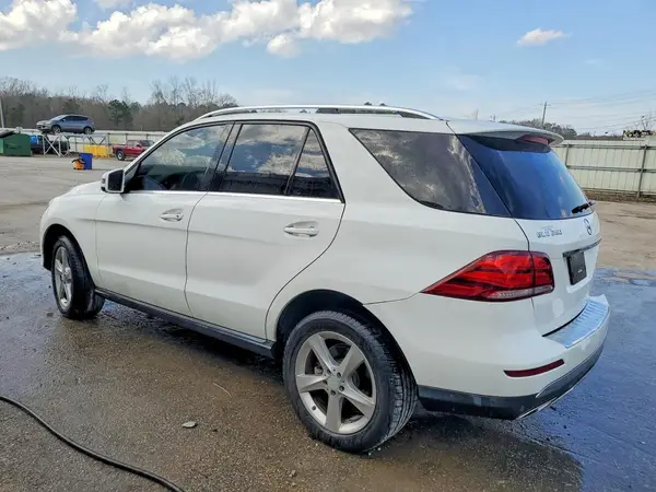 4JGDA5JB7HA891661 2017 MERCEDES-BENZ GLE - Image 2