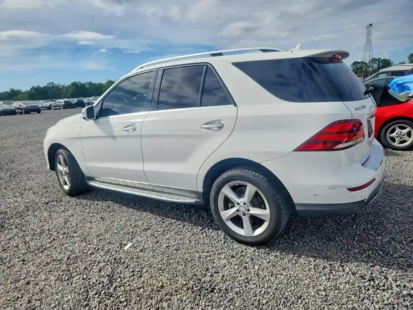 4JGDA5JB7HA899937 2017 MERCEDES-BENZ GLE - Image 2