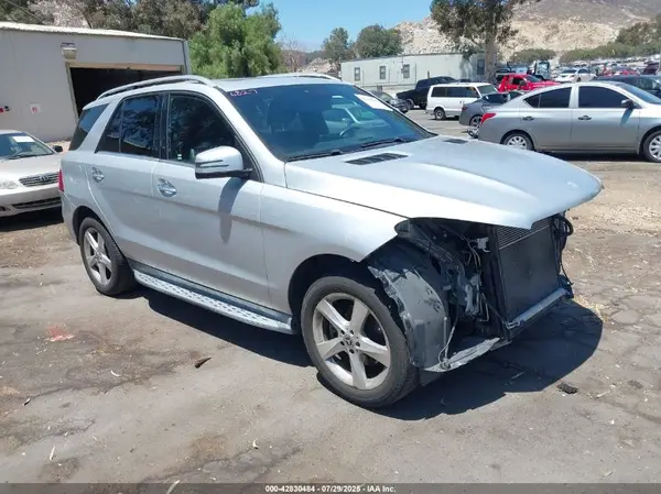 4JGDA5JB7HA912394 2017 MERCEDES-BENZ GLE - Image 1