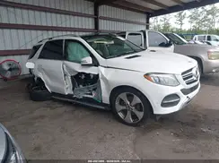 4JGDA5JB7HA952197 2017 MERCEDES-BENZ GLE