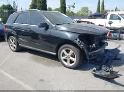 4JGDA5JB7HA955875 2017 MERCEDES-BENZ GLE