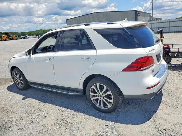 4JGDA5JB7JB054621 2018 MERCEDES-BENZ GLE - Image 2