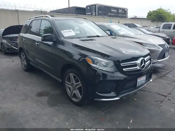 4JGDA5JB7JB061715 2018 MERCEDES-BENZ GLE - Image 1
