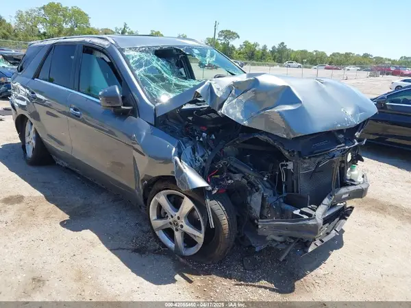 4JGDA5JB7JB064467 2018 MERCEDES-BENZ GLE - Image 1