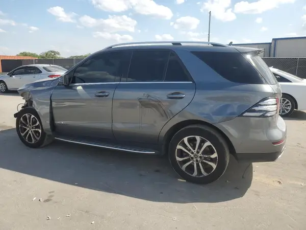 4JGDA5JB7JB075193 2018 MERCEDES-BENZ GLE - Image 2