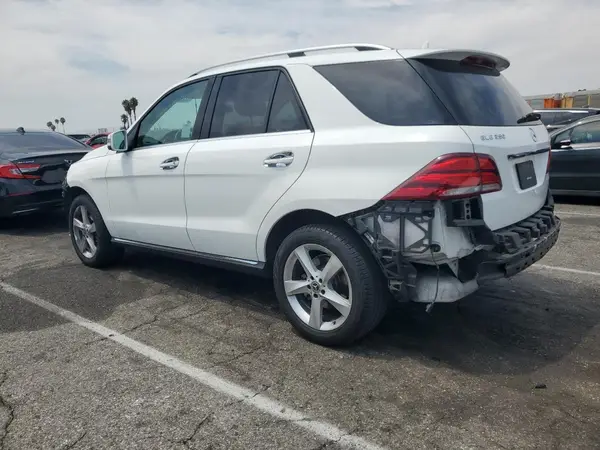 4JGDA5JB7JB088090 2018 MERCEDES-BENZ GLE - Image 2