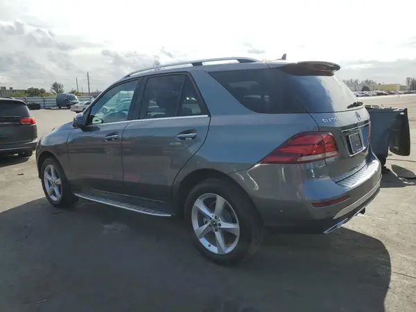 4JGDA5JB7JB101257 2018 MERCEDES-BENZ GLE - Image 2