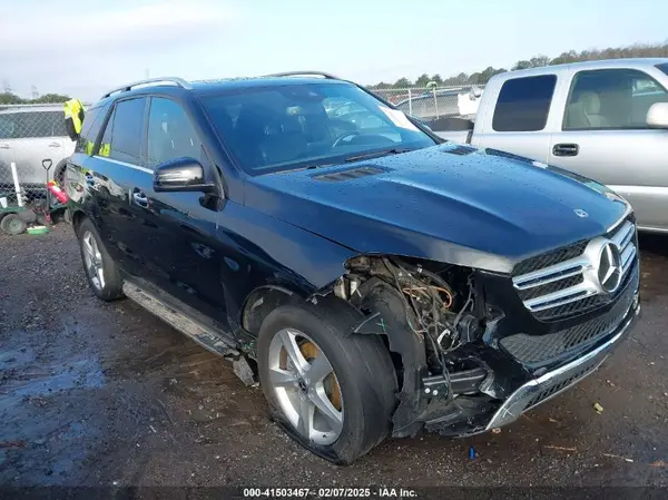 4JGDA5JB7JB153181 2018 MERCEDES-BENZ GLE - Image 1