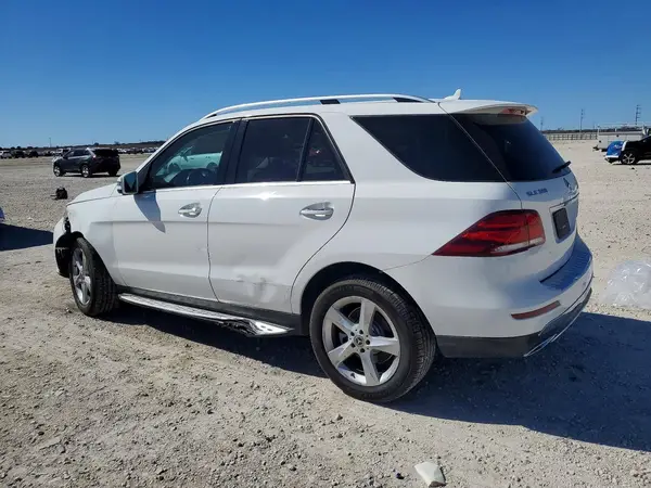 4JGDA5JB7JB176055 2018 MERCEDES-BENZ GLE - Image 2