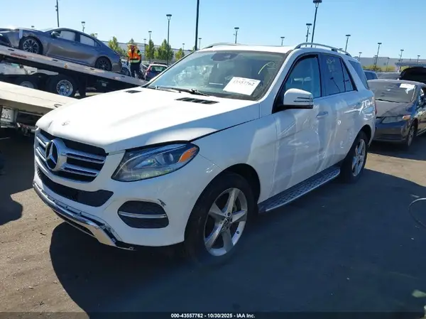 4JGDA5JB7JB201195 2018 MERCEDES-BENZ GLE - Image 2