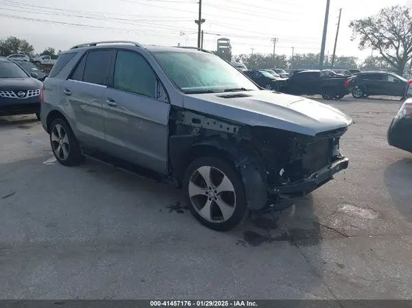 4JGDA5JB8GA673307 2016 MERCEDES-BENZ GLE - Image 1