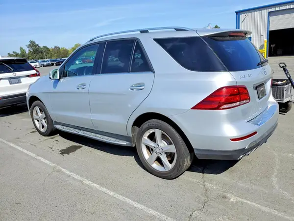 4JGDA5JB8GA688910 2016 MERCEDES-BENZ GLE - Image 2