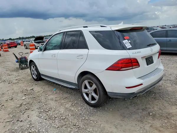 4JGDA5JB8GA690950 2016 MERCEDES-BENZ GLE - Image 2