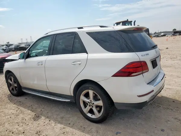 4JGDA5JB8GA692407 2016 MERCEDES-BENZ GLE - Image 2