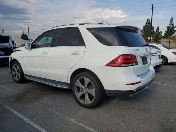 4JGDA5JB8GA735692 2016 MERCEDES-BENZ GLE - Image 2
