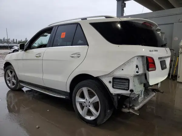 4JGDA5JB8HA814054 2017 MERCEDES-BENZ GLE - Image 2