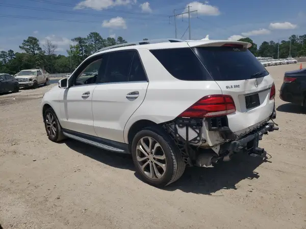 4JGDA5JB8HA825720 2017 MERCEDES-BENZ GLE - Image 2