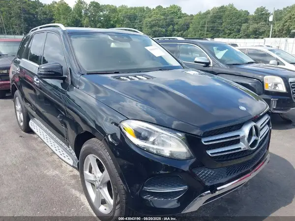 4JGDA5JB8HA845949 2017 MERCEDES-BENZ GLE