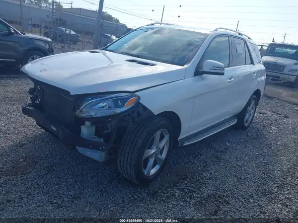 4JGDA5JB8HA858331 2017 MERCEDES-BENZ GLE - Image 2
