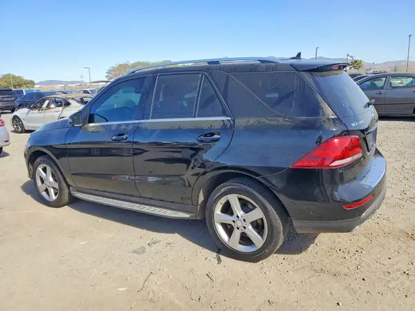 4JGDA5JB8HA900027 2017 MERCEDES-BENZ GLE - Image 2