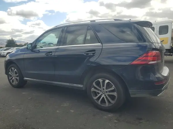 4JGDA5JB8HA915515 2017 MERCEDES-BENZ GLE - Image 2