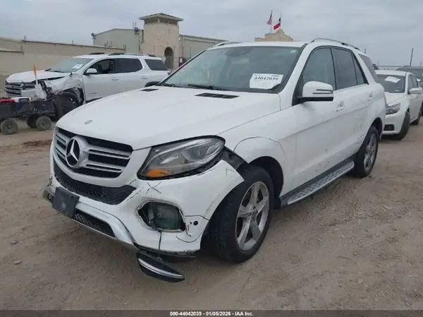 4JGDA5JB8HA921895 2017 MERCEDES-BENZ GLE - Image 2