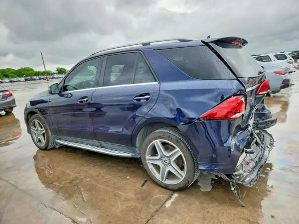 4JGDA5JB8HA936929 2017 MERCEDES-BENZ GLE - Image 2