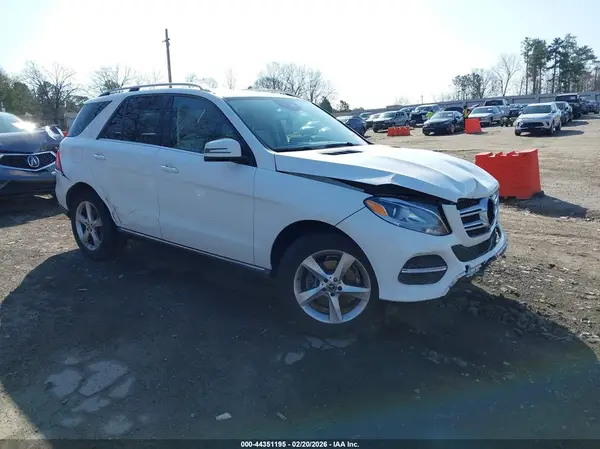 4JGDA5JB8HA939491 2017 MERCEDES-BENZ GLE - Image 1