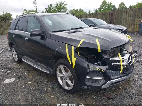 4JGDA5JB8HA946330 2017 MERCEDES-BENZ GLE - Image 1