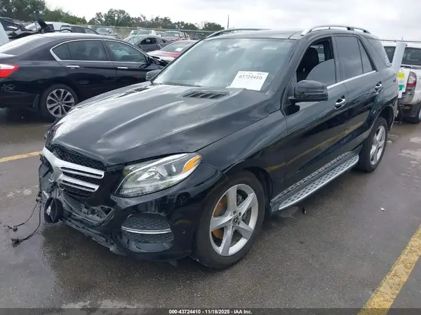 4JGDA5JB8JB007081 2018 MERCEDES-BENZ GLE - Image 2
