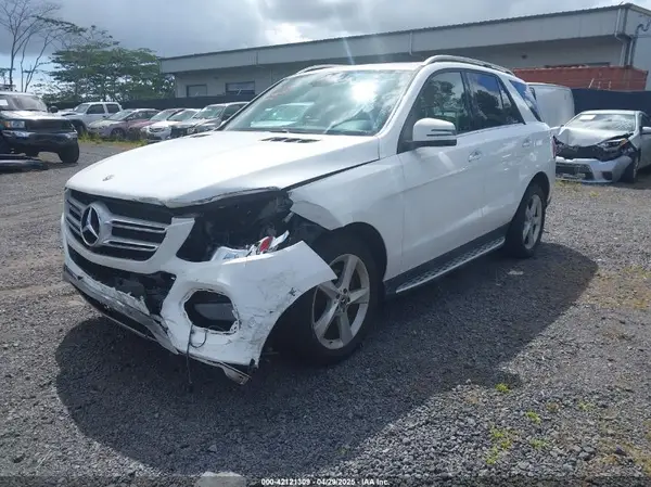 4JGDA5JB8JB019215 2018 MERCEDES-BENZ GLE - Image 2