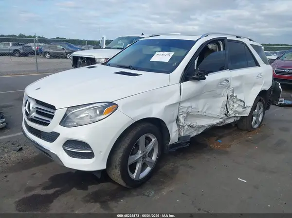 4JGDA5JB8JB028416 2018 MERCEDES-BENZ GLE - Image 2