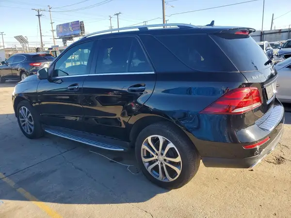 4JGDA5JB8JB037875 2018 MERCEDES-BENZ GLE - Image 2