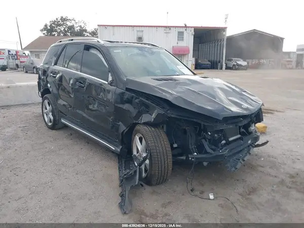 4JGDA5JB8JB069001 2018 MERCEDES-BENZ GLE - Image 1