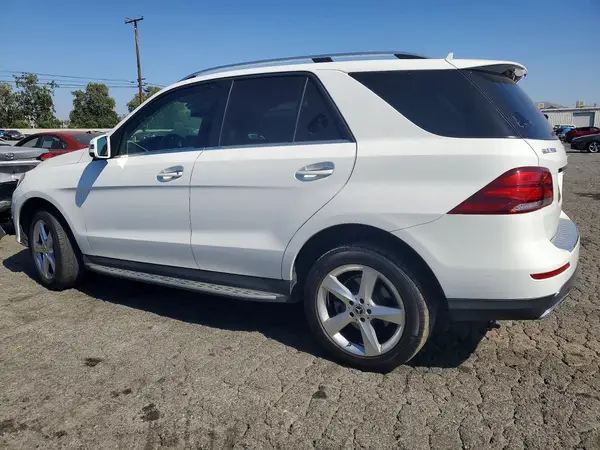 4JGDA5JB8JB071699 2018 MERCEDES-BENZ GLE - Image 2
