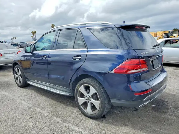 4JGDA5JB8JB072433 2018 MERCEDES-BENZ GLE - Image 2