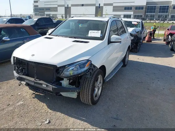 4JGDA5JB8JB099289 2018 MERCEDES-BENZ GLE - Image 2