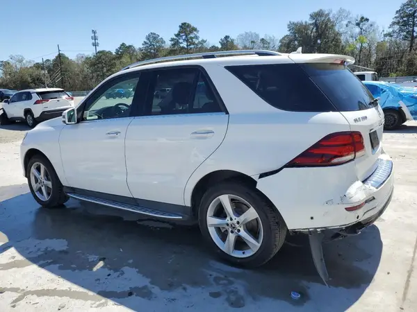4JGDA5JB8JB152962 2018 MERCEDES-BENZ GLE - Image 2