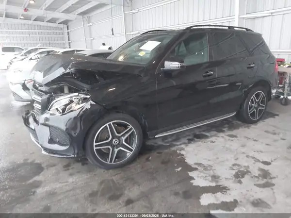 4JGDA5JB8JB184813 2018 MERCEDES-BENZ GLE - Image 2