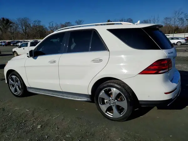 4JGDA5JB8JB187680 2018 MERCEDES-BENZ GLE - Image 2