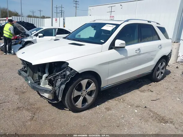 4JGDA5JB9GA711501 2016 MERCEDES-BENZ GLE - Image 2