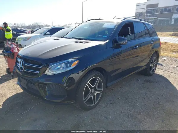 4JGDA5JB9GA741212 2016 MERCEDES-BENZ GLE - Image 2