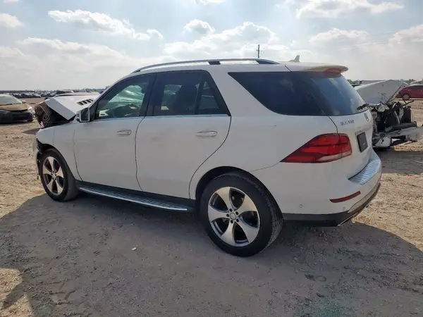 4JGDA5JB9GA784528 2016 MERCEDES-BENZ GLE - Image 2