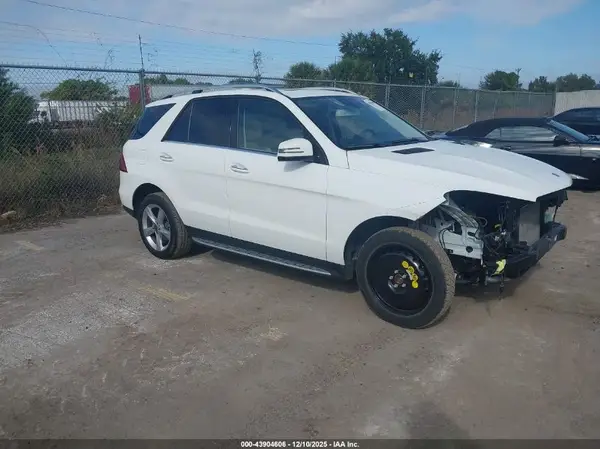 4JGDA5JB9HA926099 2017 MERCEDES-BENZ GLE - Image 1