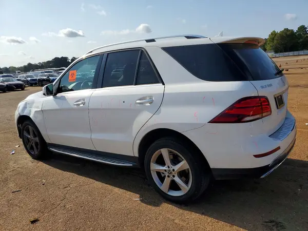 4JGDA5JB9HA950404 2017 MERCEDES-BENZ GLE - Image 2