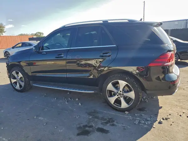 4JGDA5JB9HA961189 2017 MERCEDES-BENZ GLE - Image 2