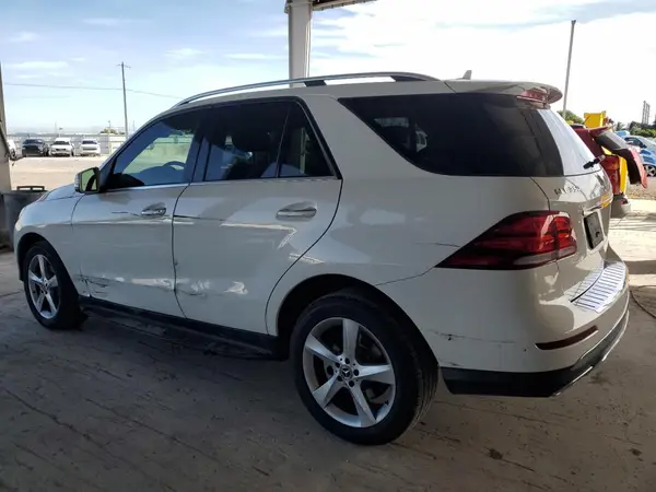 4JGDA5JB9JB012113 2018 MERCEDES-BENZ GLE - Image 2