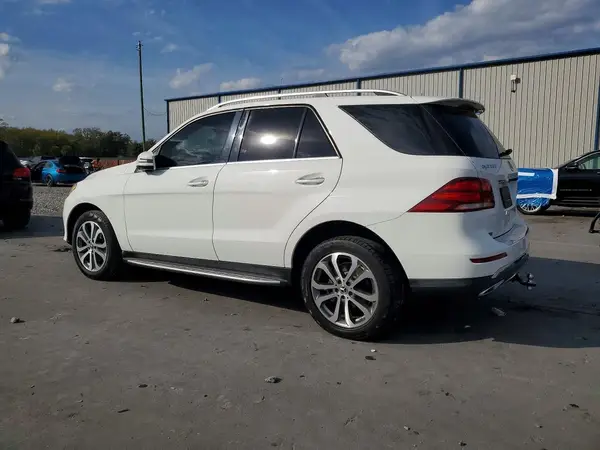 4JGDA5JB9JB052742 2018 MERCEDES-BENZ GLE - Image 2
