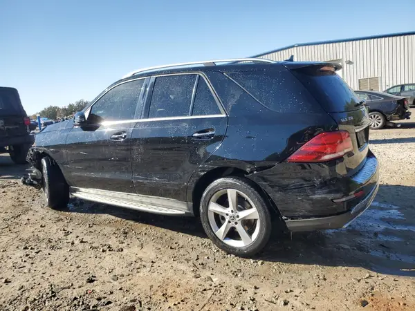 4JGDA5JB9JB096904 2018 MERCEDES-BENZ GLE - Image 2